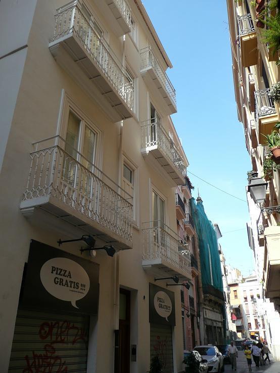 Apartamentos Hiedra Y Tapineria Mercado Central Valencia Luaran gambar
