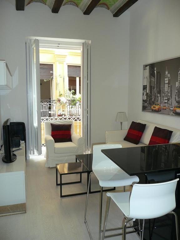 Apartamentos Hiedra Y Tapineria Mercado Central Valencia Luaran gambar